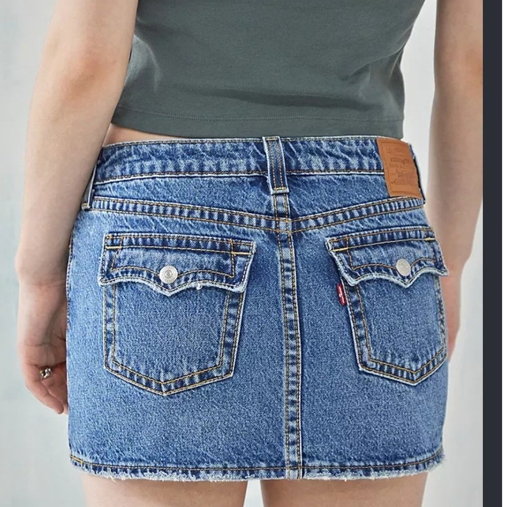 🩵Levis Premium Big E Micro Mini Skirt Utility Raw Hem Denim festival Y2K-era